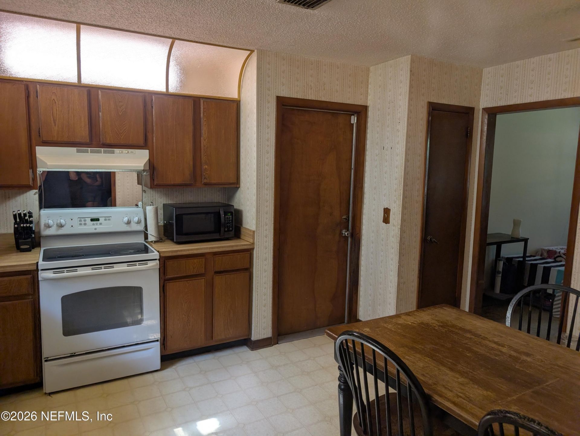 6348 Johnnie Circle E, Jacksonville, FL 32244 Photo