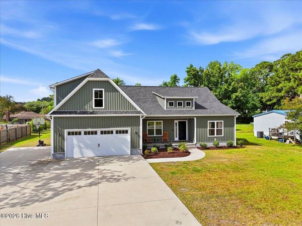 172 Lea Drive, Hampstead, NC 28443