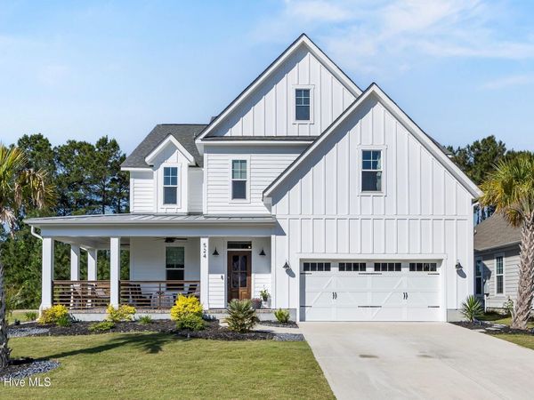 524 Moss Lake Lane, Holly Ridge, NC 28445