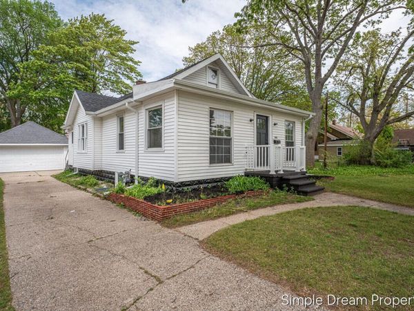 1642 Mills Avenue, Muskegon, MI 49445