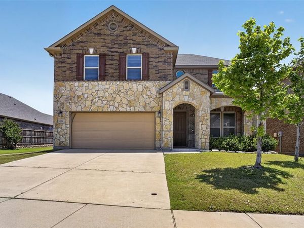 8728 Maple Ridge Trail, Fort Worth, TX 76244