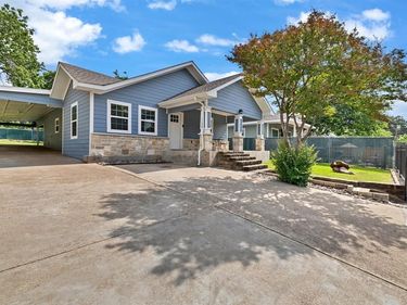813 Brooks Avenue, Dallas, TX 75208
