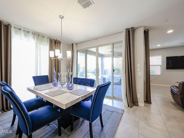 4722 E CIELO GRANDE Avenue, Phoenix, AZ 85050