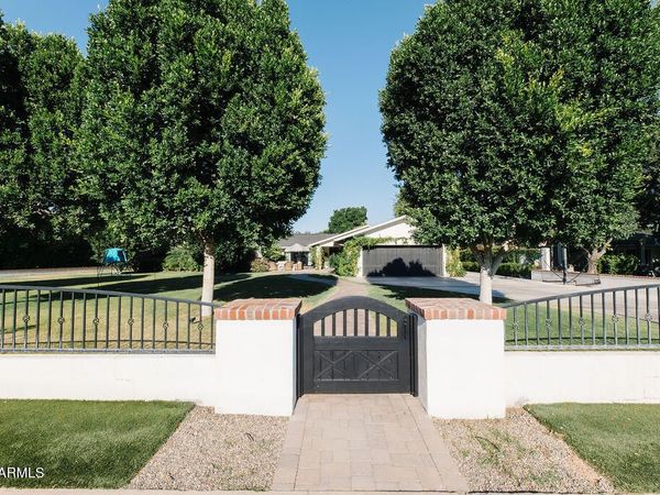 4227 N JOKAKE Drive, Scottsdale, AZ 85251