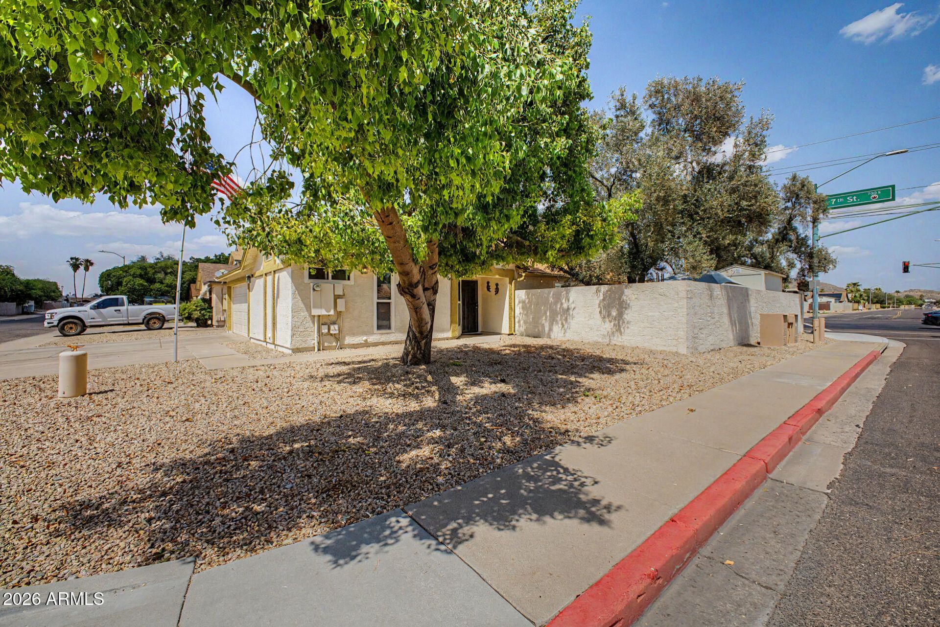 19401 N 6th Place, Phoenix, AZ 85024 Main Photo