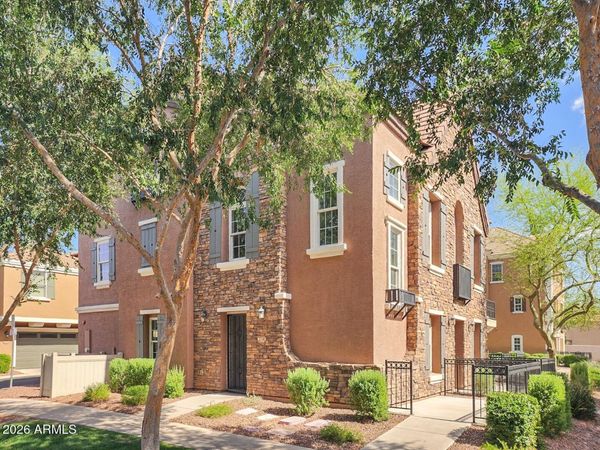 2774 S BALSAM Drive, Gilbert, AZ 85295