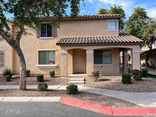 2850 S Brett Street, Gilbert, AZ 85295