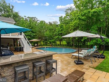 9801 THOROUGHBRED ROAD, WARRENTON, VA 20187