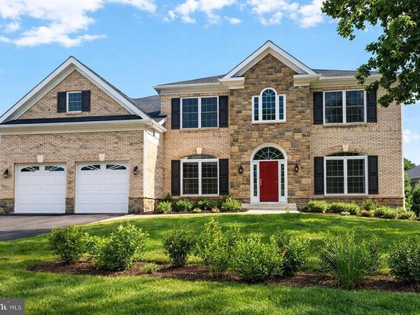 7205 ENTERPRISE AVENUE, MCLEAN, VA 22101