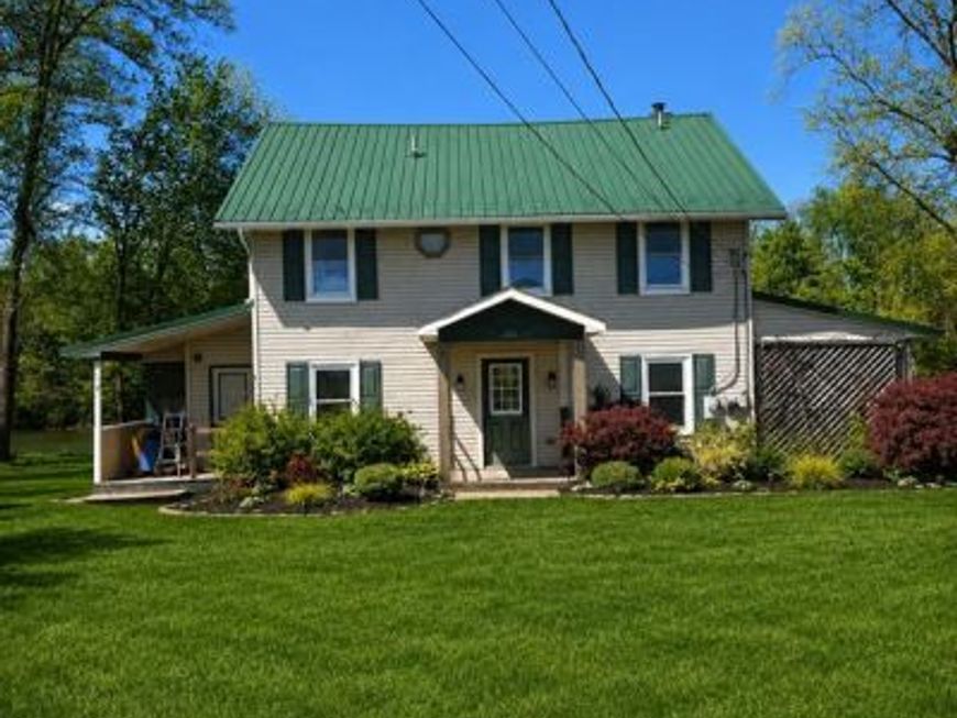 210 Cottage Drive, New Oxford, PA 17350 Main Photo