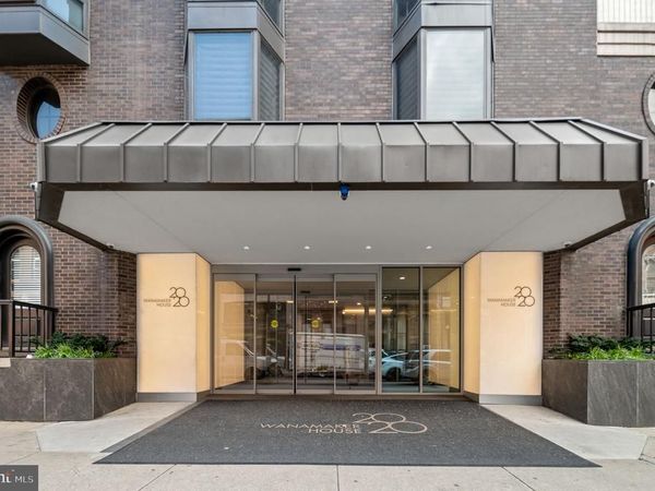 2018 32 WALNUT STREET , Unit 14K, PHILADELPHIA, PA 19103