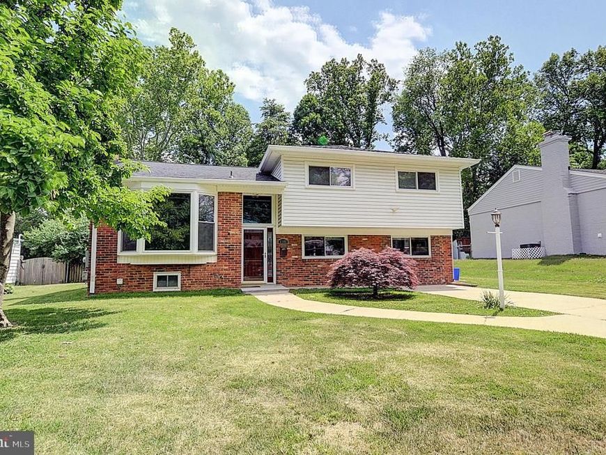 6306 Rockhurst Road, Bethesda, MD 20817 Main Photo