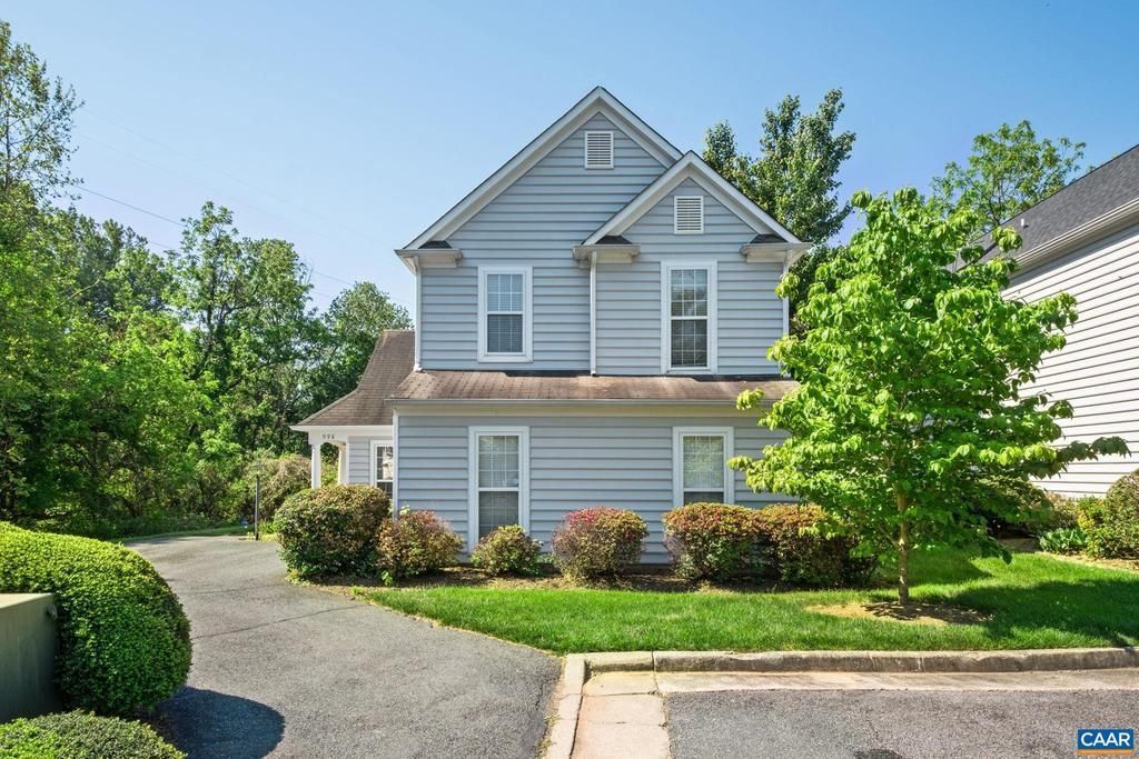 998 Pintail Ln, Charlottesville, VA 22903 Main Photo
