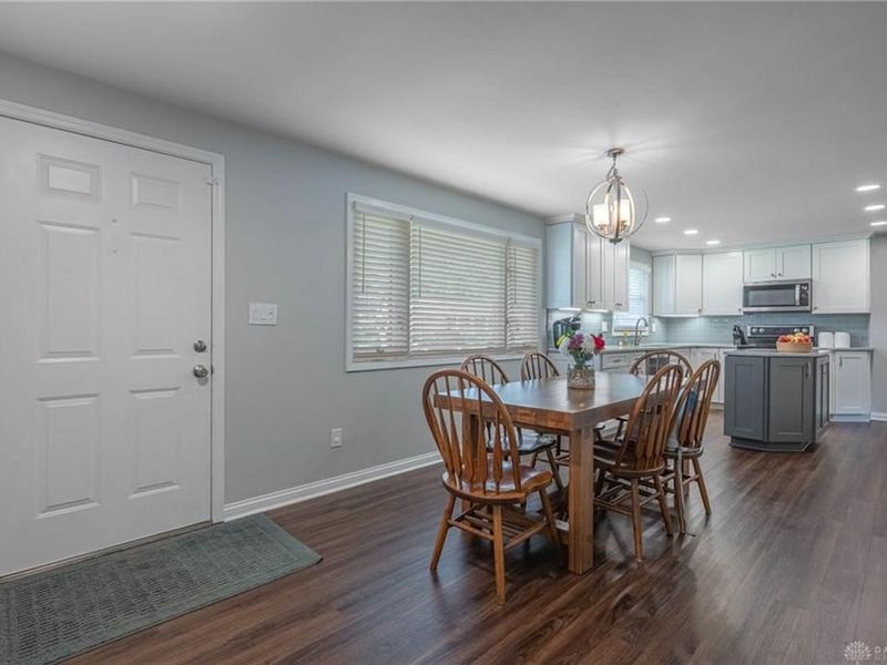 152 Blackstone Drive, Centerville, OH 45459 Photo 2
