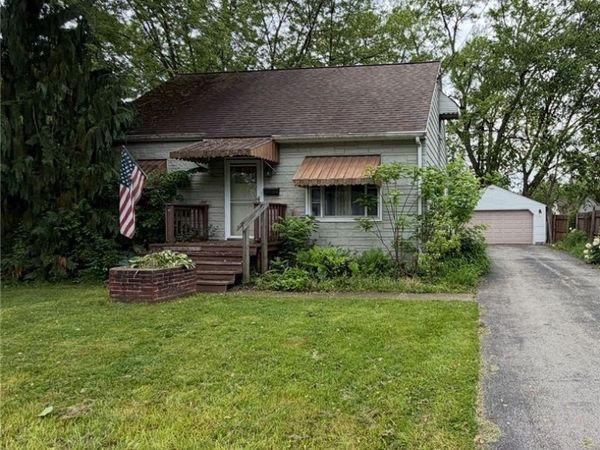 1564 Adelaide Avenue SE, Warren, OH 44484