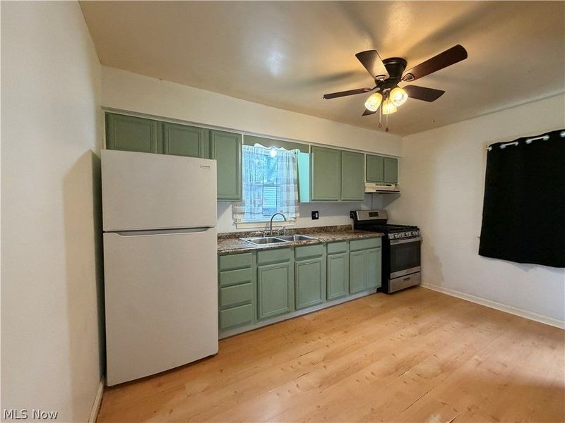 1564 Adelaide Avenue SE, Warren, OH 44484 Photo 5