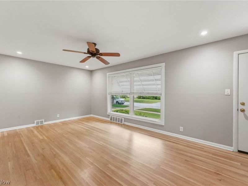 4353 W 182nd Street , Cleveland, OH 44135 Photo 8