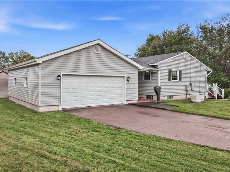 1190 Doris Drive, Hubbard, OH 44425 Photo 3