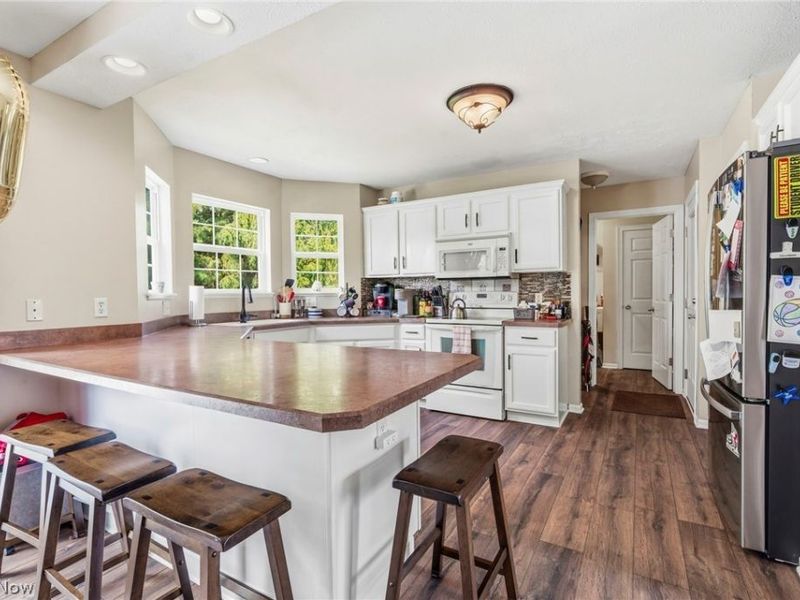 4297 Brookview Court, Uniontown, OH 44685 Photo 11