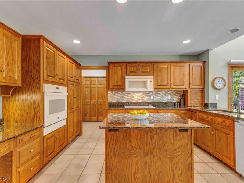 1011 Cedarwood Lane, Medina, OH 44256 Photo 15