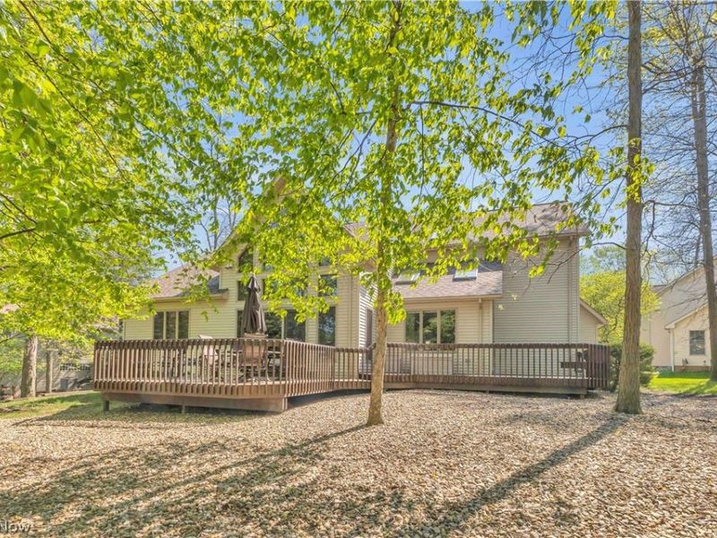 1011 Cedarwood Lane, Medina, OH 44256 Photo 4