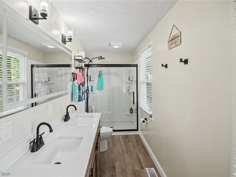 9252 Briarbrook Drive NE, Howland, OH 44484 Photo 22