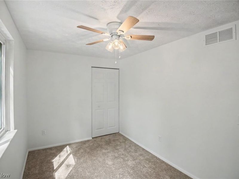 9252 Briarbrook Drive NE, Howland, OH 44484 Photo 26