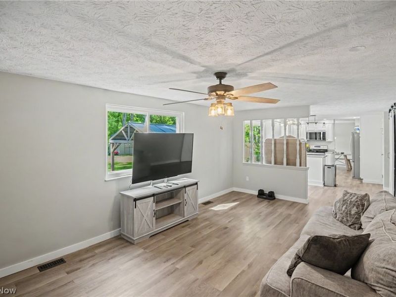 9252 Briarbrook Drive NE, Howland, OH 44484 Photo 9