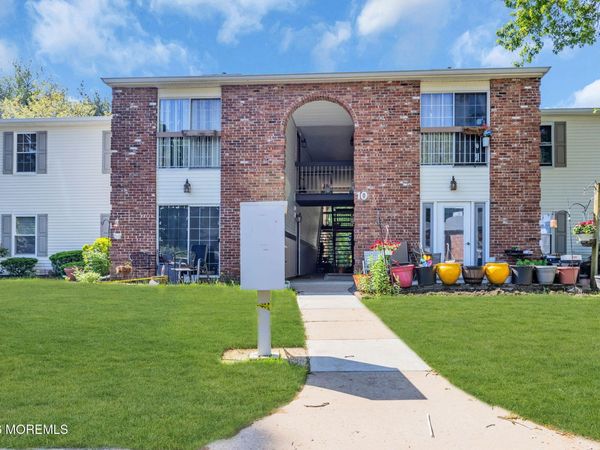 10-5 Boise Court, Freehold, NJ 07728