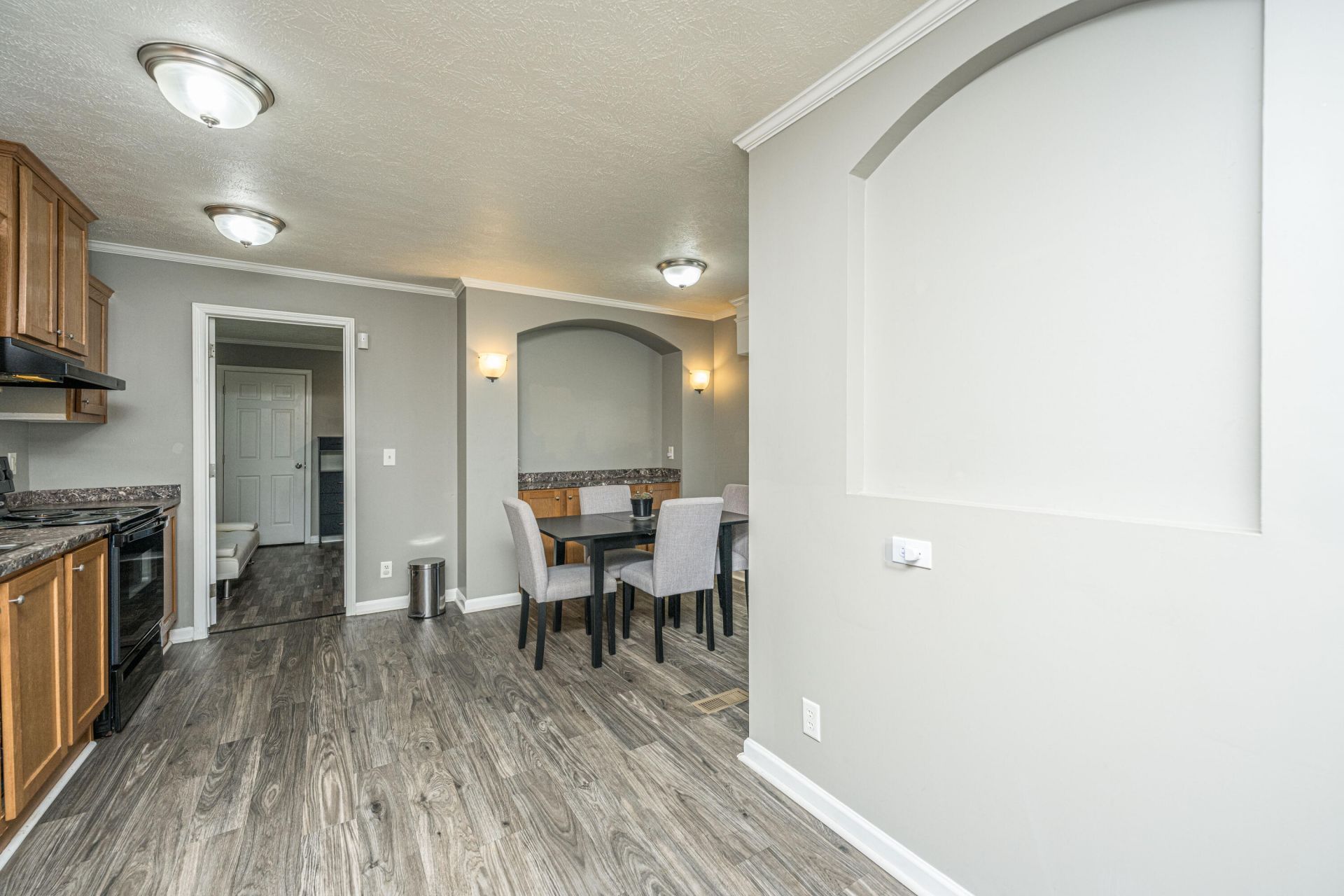 232 Shannonwood Drive Photo 9