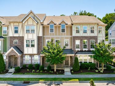 542 Grand Central Station, Apex, NC 27502