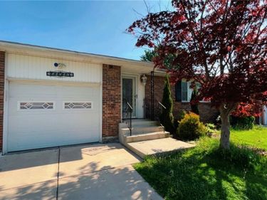 7 E Rouen, Cheektowaga, NY 14227