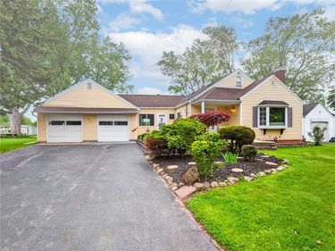 211 Mcguire Road, Rochester, NY 14616