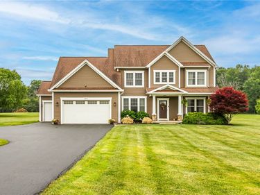 2410 Andrews Road, Canandaigua, NY 14424