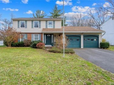 116 Stillwater Drive , East Syracuse, NY 13057