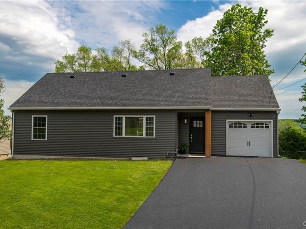 8 Terrace Hill Drive , New Hartford, NY 13413