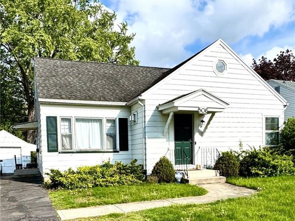 508 Roosevelt Road , East Rochester, NY 14445