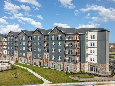 205 Lakeshore Drive , Unit 403, Canandaigua, NY 14424