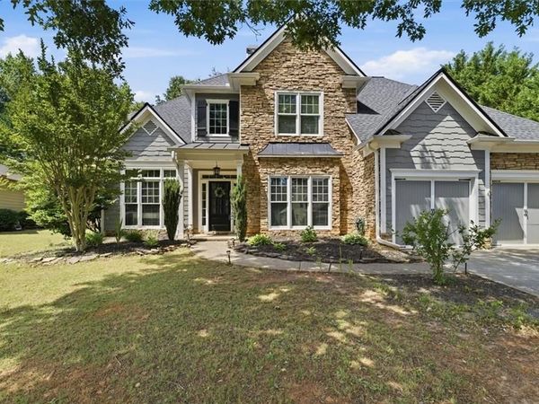 915 Mill Garden Place , Cumming, GA 30040