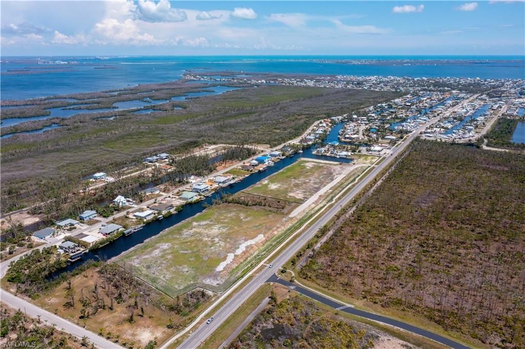 3810 Stringfellow Rd, Saint James City, FL 33956 Photo
