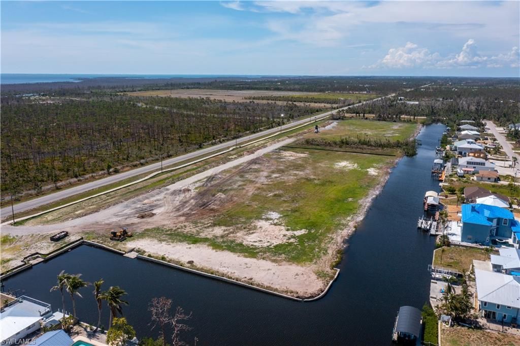 3810 Stringfellow Rd, Saint James City, FL 33956 Photo