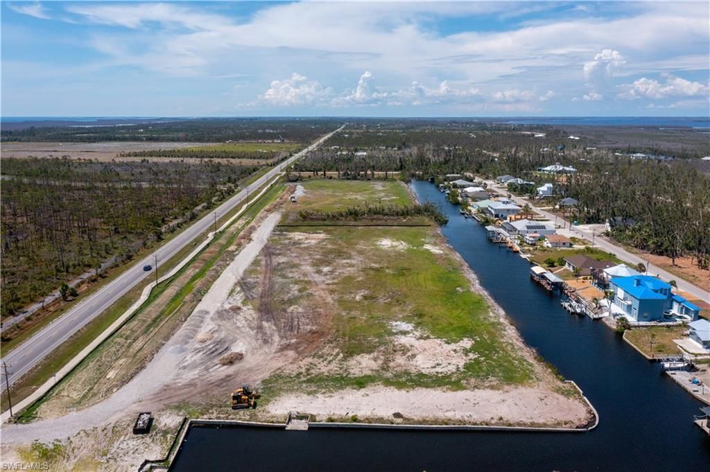 3810 Stringfellow Rd, Saint James City, FL 33956 Photo