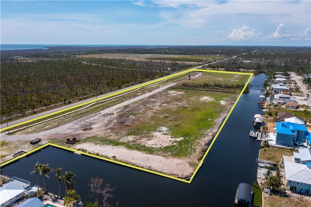 3810 Stringfellow Rd, Saint James City, FL 33956 Photo