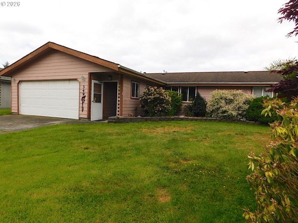 1100 NW Warrenton DR, Unit 349, Warrenton, OR 97146