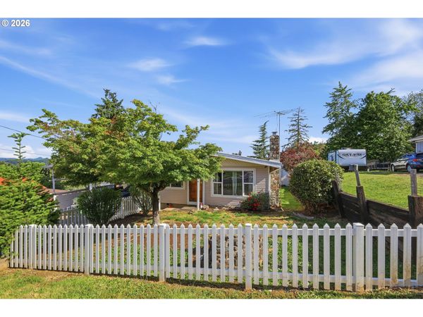 1604 E TAYLOR AVE, Cottage Grove, OR 97424