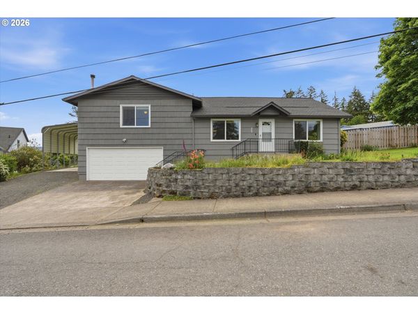 303 TRAIL ST, Gaston, OR 97119