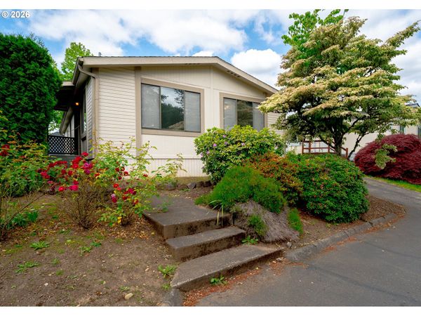 16354 SE 135TH AVE, Unit 3, Clackamas, OR 97015