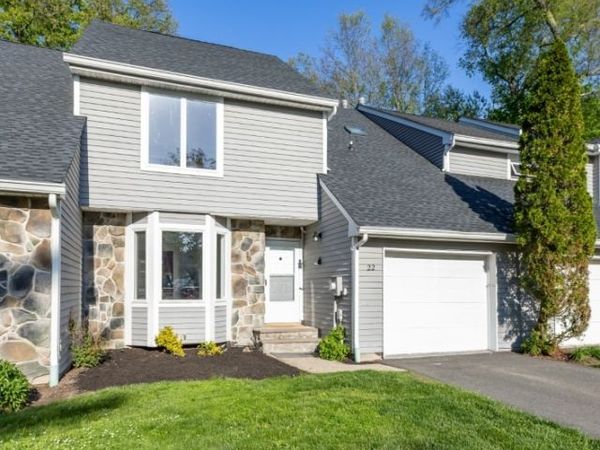22 Flynn Pl, Wayne, NJ 07470