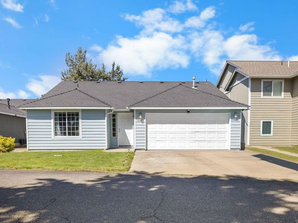 1468 SW 27th Street, Redmond, OR 97756