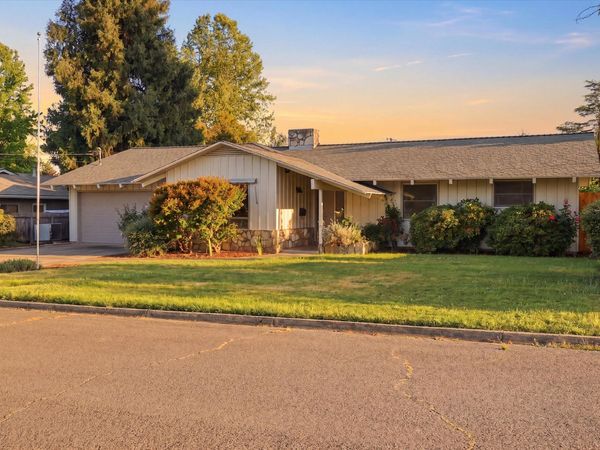 316 Stanley Avenue, Medford, OR 97504